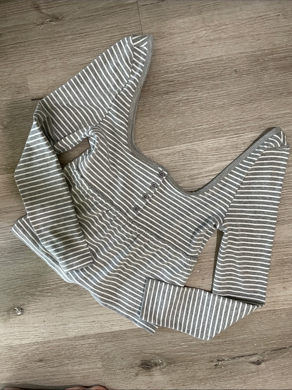 PacSun Gray and White Striped Long-Sleeve Scoop Neck Top